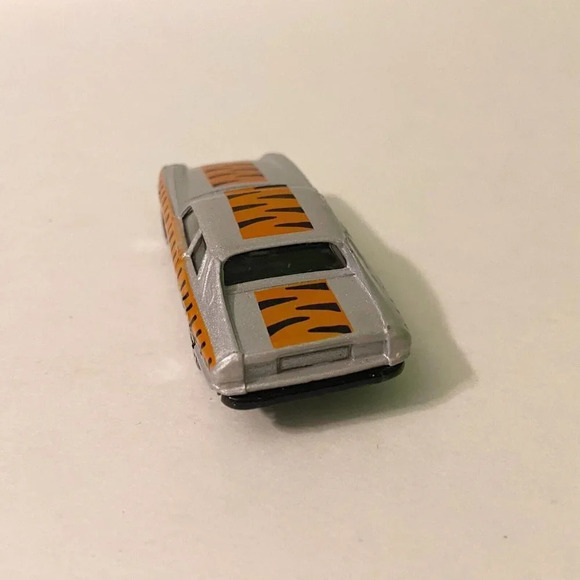 Vintage Lot of 2 Corgi Diecast Cars Jaguar XJS and  Renault 5 TS - Picture 5 of 15